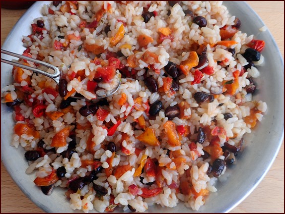 Apricot-Mint Salsa Rice Salad after rehydrating in a thermos food jar for 1½ hours.