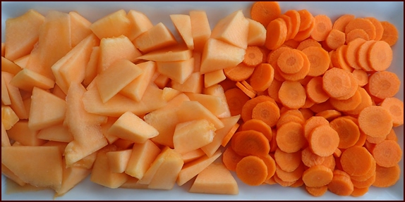 Carrot-cantaloupe fruit leather ingredients.