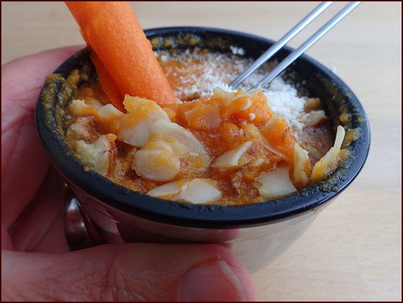 Carrot-cantaloupe fruit leather pudding.