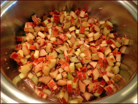 Chopped rhubarb in pot.