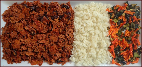 Dried ingredients for Chili & Rice thermos meal.