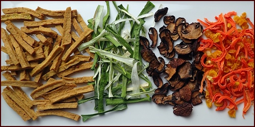 Dehydrated tofu noodles, spring onion, mushrooms, carrots, and corn.